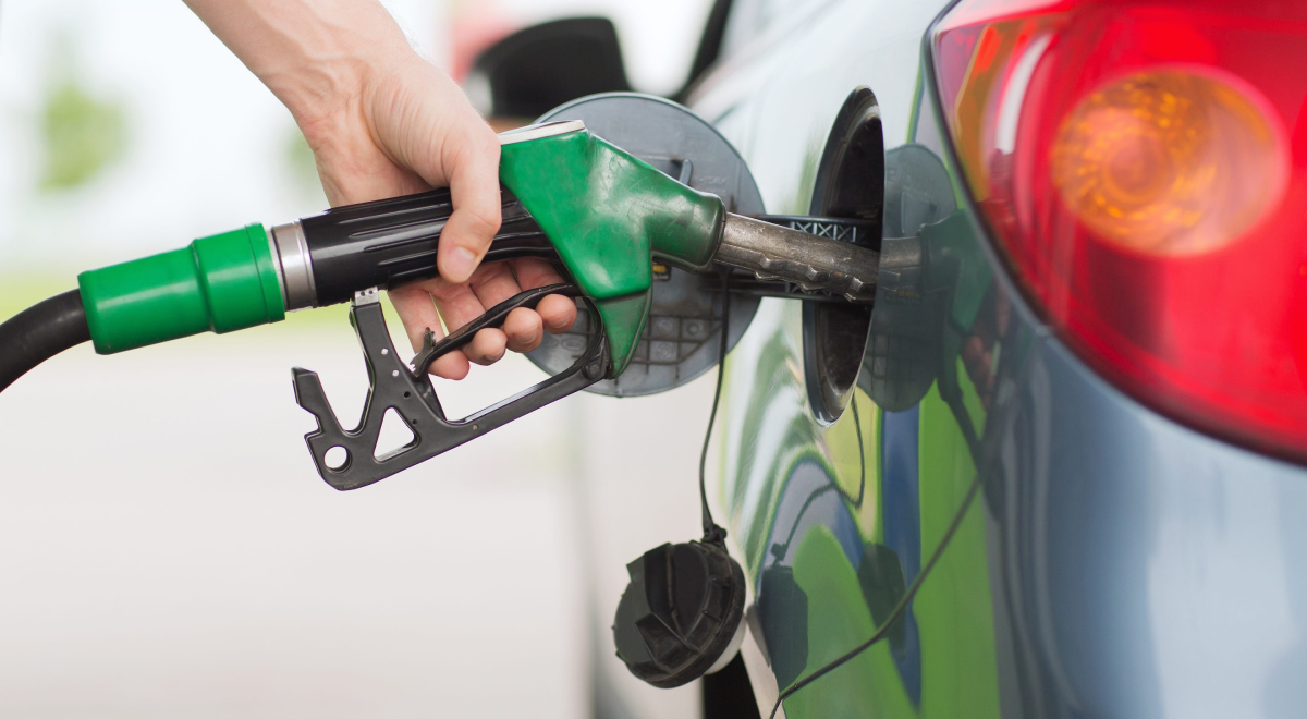 Цените на бензините остануваат исти, се намалува Екстра лесното масло за домаќинство