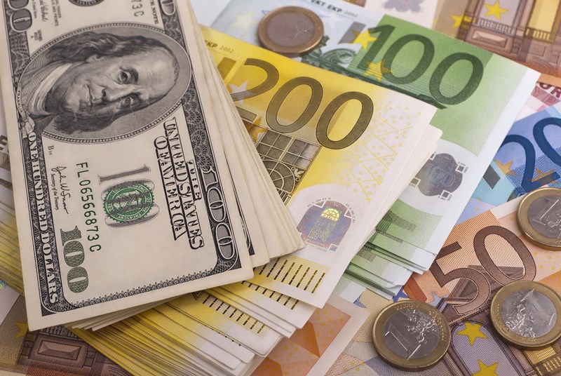 Курсна листа на НБРСМ: Колку чини, евро, долар, фунта?