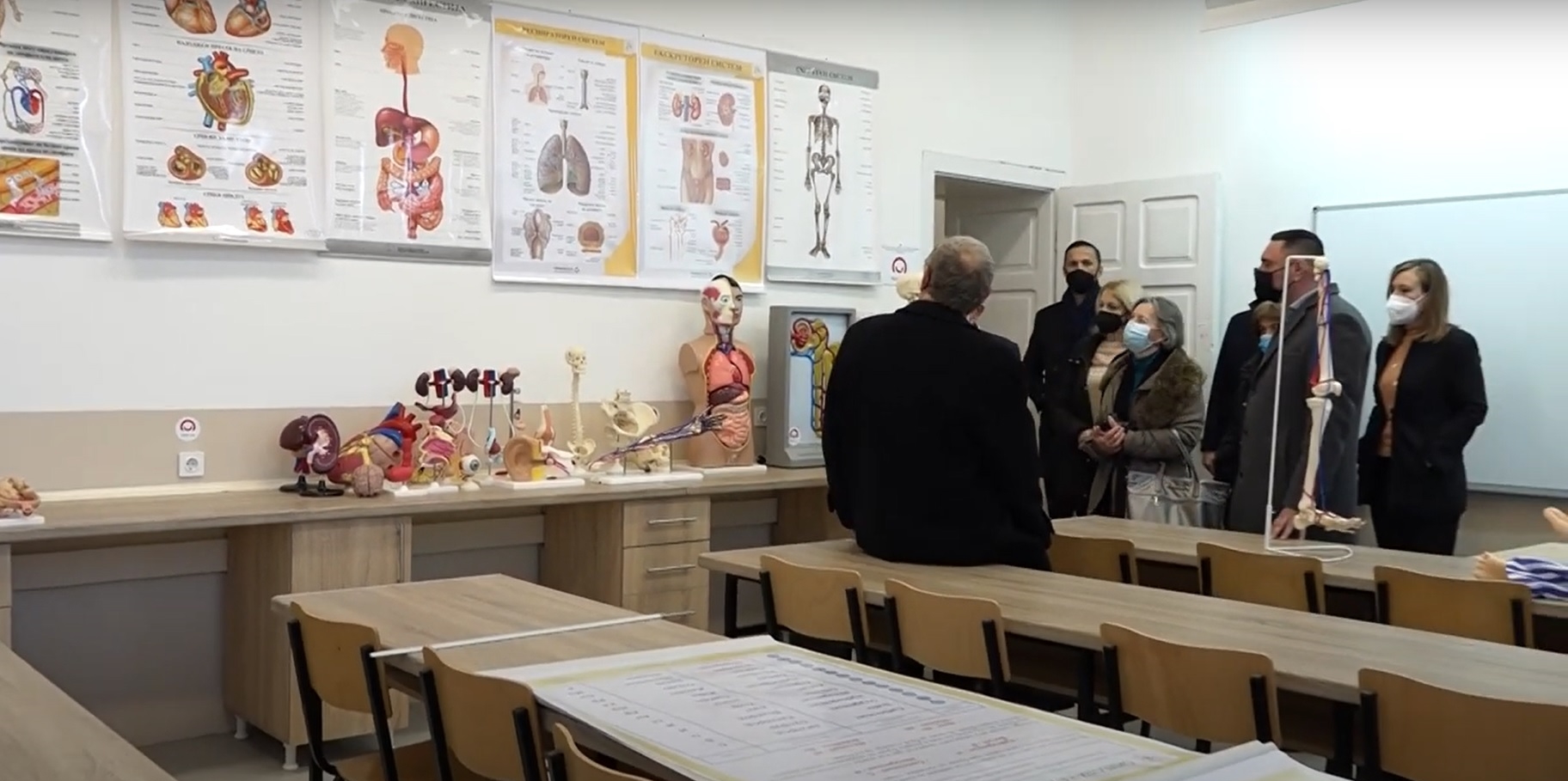 Полската амбасада донираше кабинет во основно училиште во Кавадарци (видео)