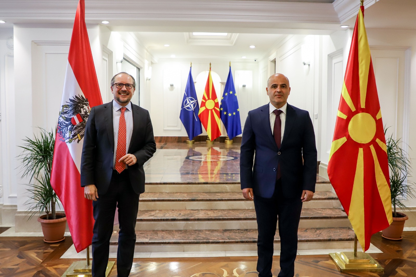 Ковачевски се сретна со Шаленберг: Македонија заслужува исчекор во евроинтеграциите