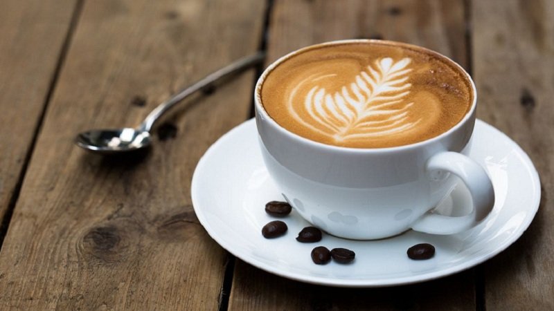 Дали луѓето со висок крвен притисок можат да пијат кафе?