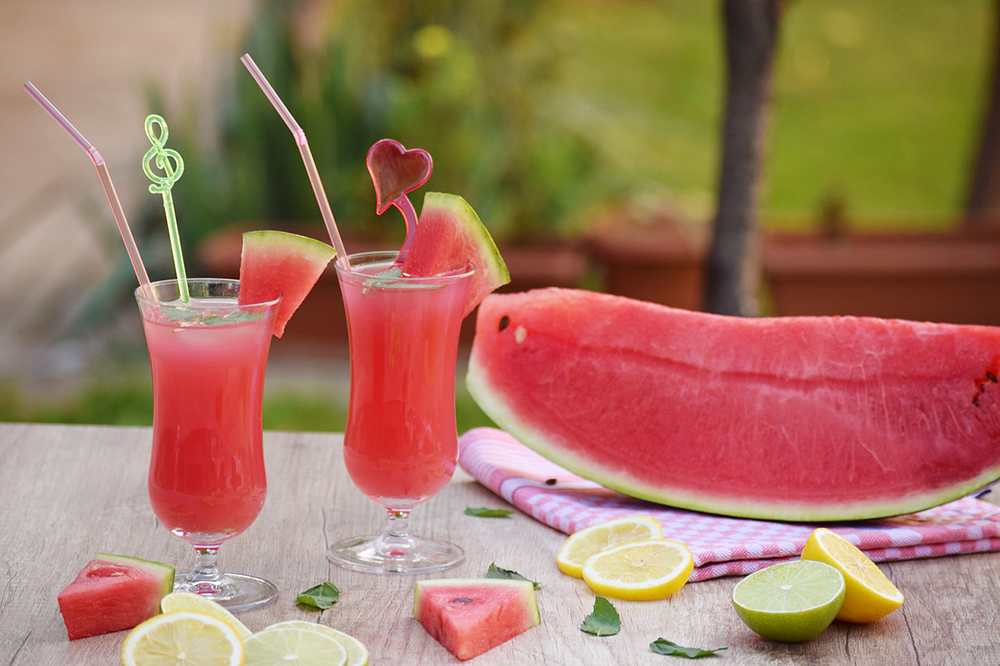 Најдобар летен коктел: Дали сте пробале ледено мохито со лубеница?