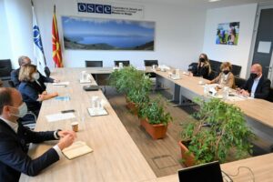 Високата претставничка на ОБСЕ брифирана за состојбата на новинарите во Македонија