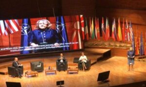 Петровска: Транспарентноста е најдоброто оружје во борбата против лажните вести