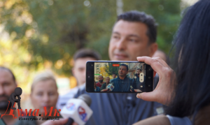 Закупци бараат а Општина Велес соопшти дека не може да им ги продолжи договорите (фото и видео)