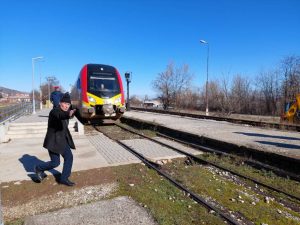 Возот од Битола тргна но само за Жабени, не и до Грција