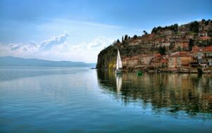 Нивото на водата на Охридското Езеро далеку под просекот за март