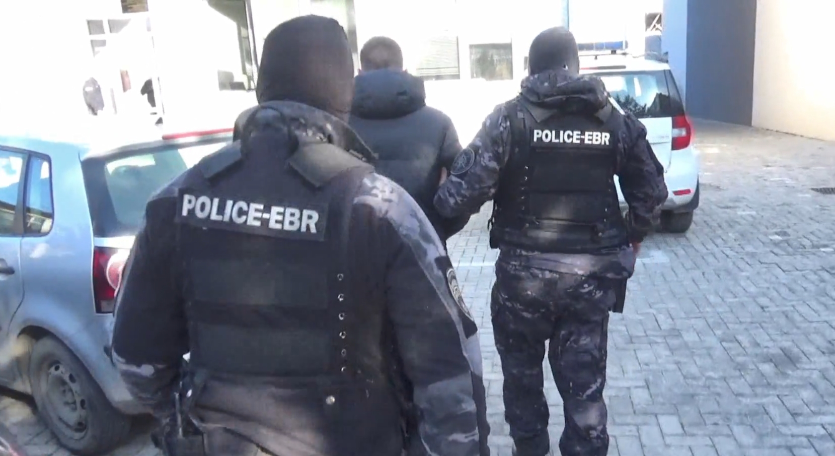 Десет лица од Велес, Скопје и Тетово осомничени за сексуална злоупотреба на малолетничка (видео)