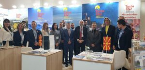 Преговори за чартер линијата Букурешт – Охрид на саемот за туризам во Берлин