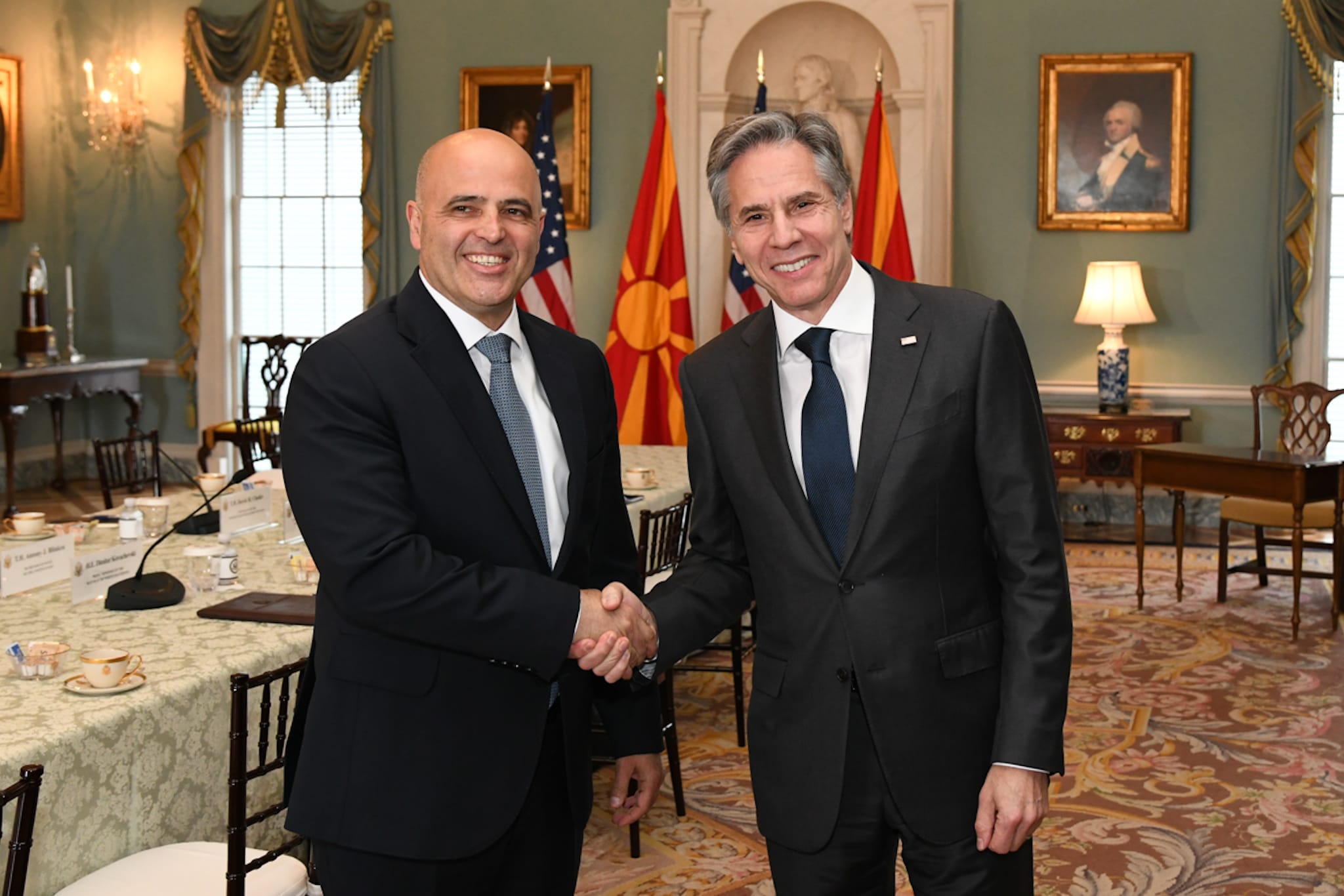 Ковачевски на средба со Блинкен: САД ќе стојат цврсто со Македонија, борбата против корупцијата највисок приоритет
