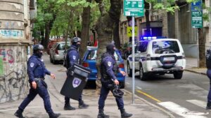 Полицијата од денеска присутна во сите училишта во Србија