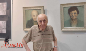 (фото) Изложени повеќе од 200 портрети во техника молив од Родољуб Анастасов во велешки Ликовен салон