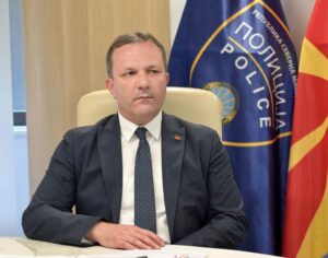 Спасовски најави повисока плата за 10% и годишен регрес од 10.000 денари за секој полицаец