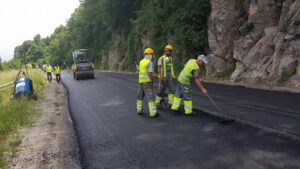 Затворен за сообраќај стариот пат Велес - Градско поради асфалтирање