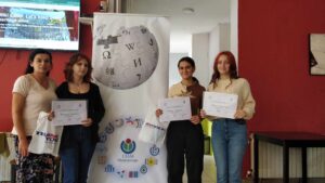 Костовска и Бошевска,членови на Вики клуб Велес,наградени на Камп на млади Википедијанци во Михајлово (фото)