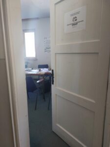 ОИК Велес: Отворени навреме избирачките места, првата излезност на Велешани изнесува 3,16 % 20250918_150715 (1)