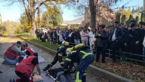 Вежба за спасување во реални услови на пожар во велешкото средно училиште „Димитрија Чуповски“ 583031346_1257090063112725_1074024454336677904_n