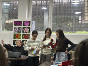 Промовирана „Стиховна градина“ - стихозбирка создадена од млади велешки поети 70cab2a3-b44f-4df0-8b5c-3c77fd33599c