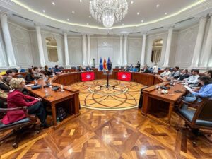 Потпишани договорите за мерката „Самовработување“, голем интерес од млади лица до 29 години WhatsApp Image 2025-11-25 at 12.25.37 (1)