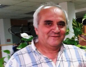 Издумани Крлевизми: „Потковицата носи среќа. Затоа добро поткованите се среќни“ Photo-0962