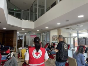 Моторциклистите на „Носачи на крстот“ повторно реализираа масовна крводарителска акција во Велес ЦК3