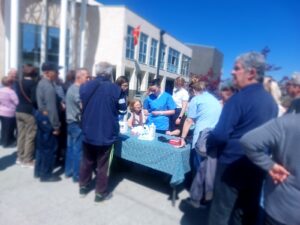 Здравствените работници на Општа болница го одбележаа нивниот празник со мерење на шеќер и крвен притисок на велешани Ana 5