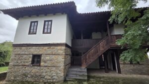 Комплексот - Спомен куќи во Горно Врановци да стане повторно препознатлива дестинација, иницијатива на Народен музеј Велес (фото) Президиум на АСНОМ 1